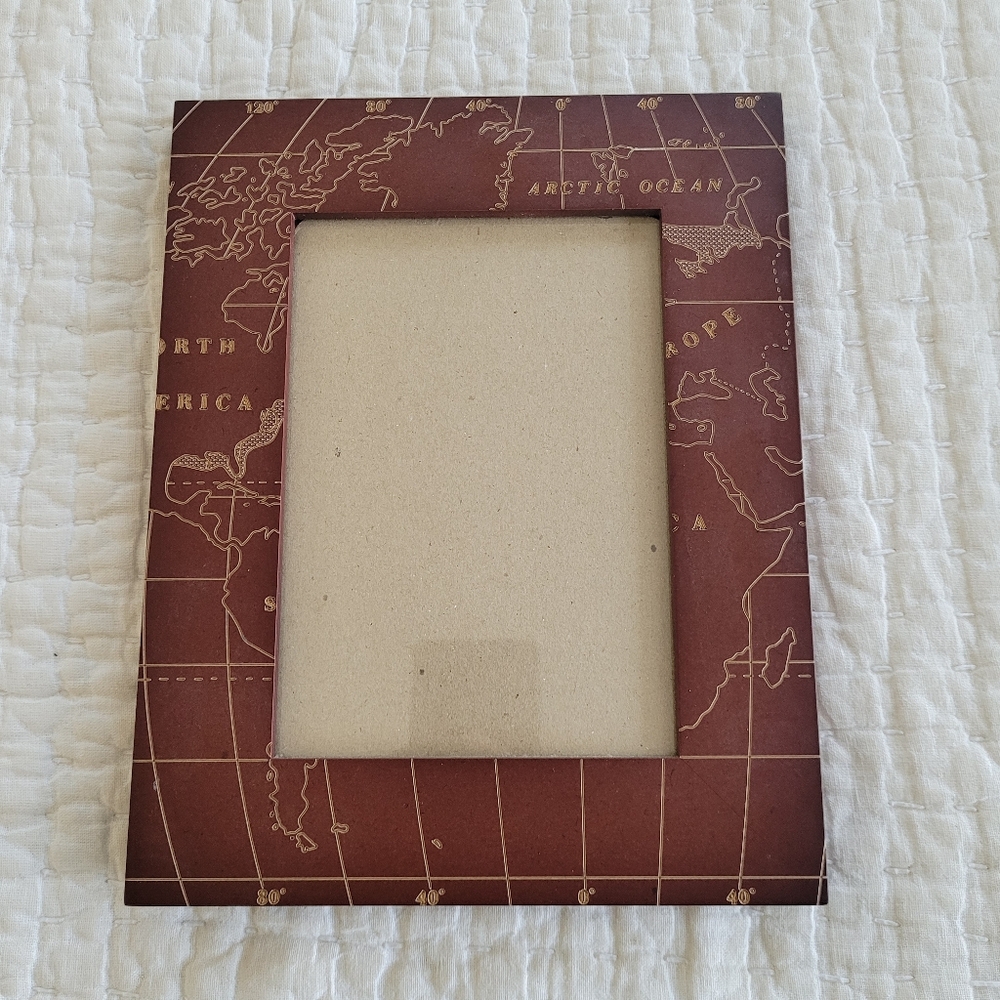 Brown Map Themed Etched Wood Picture Frame For 5"x7" Photo